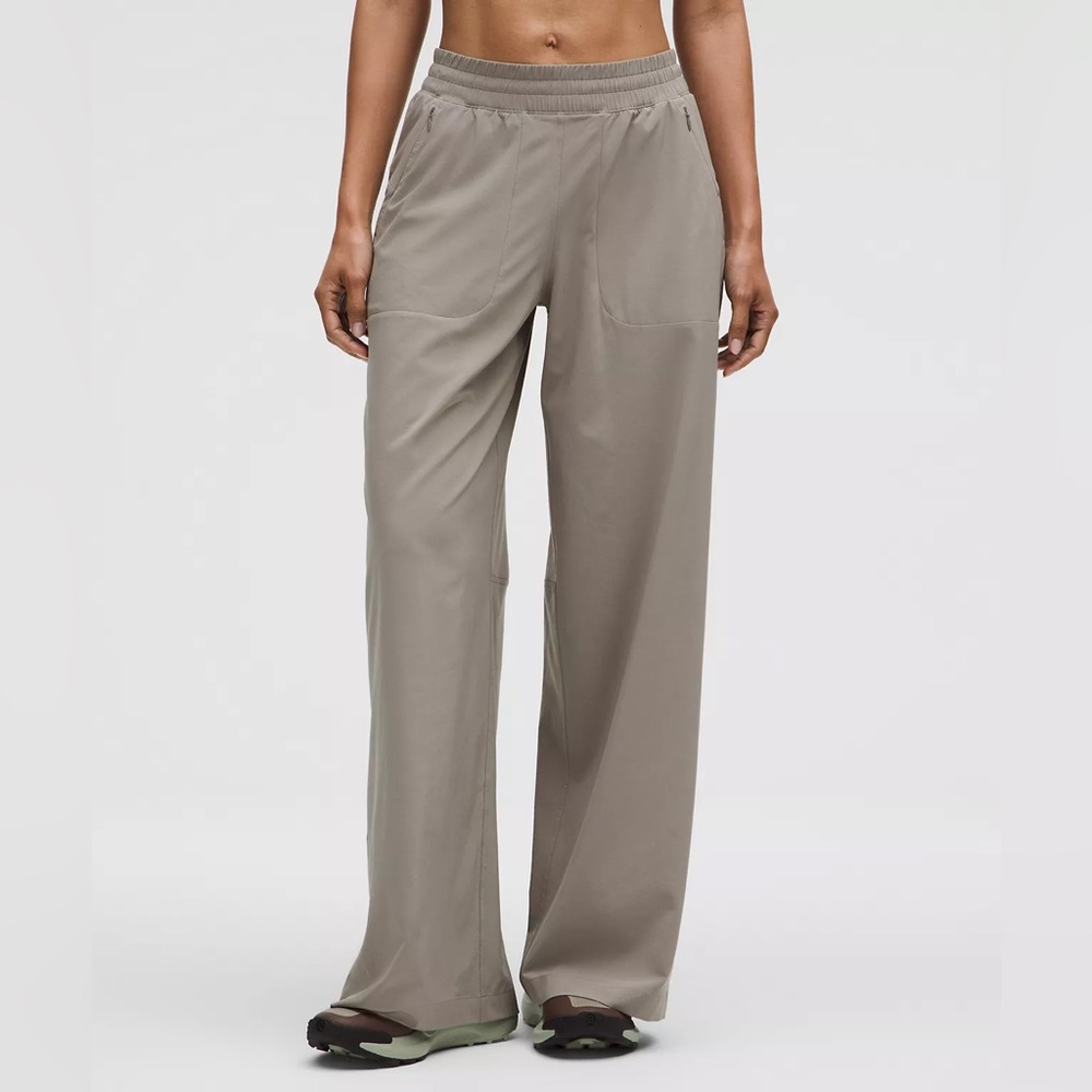 Lululemon Swift Mid-Rise Wide-Leg Pant